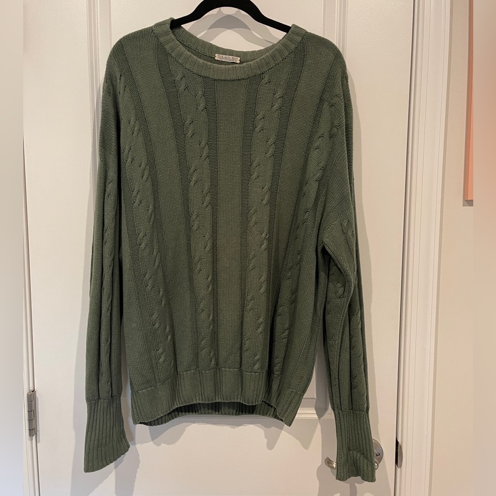 100% cashmere Green Crewneck Sweater